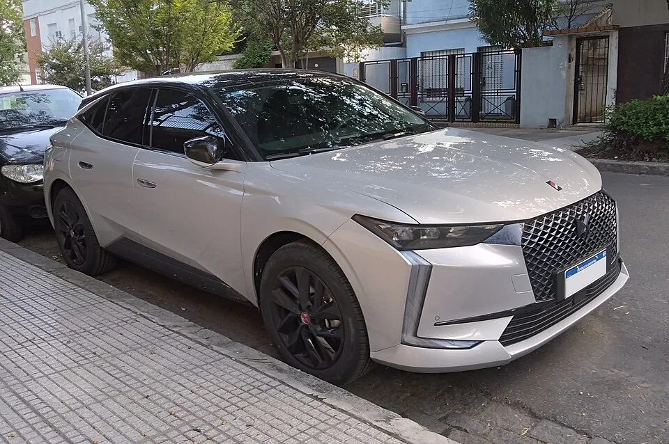PSA Automobiles DS4 승용차