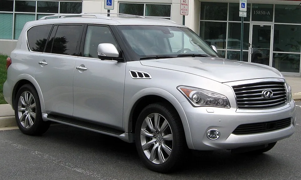 인피니티 QX56 승용차