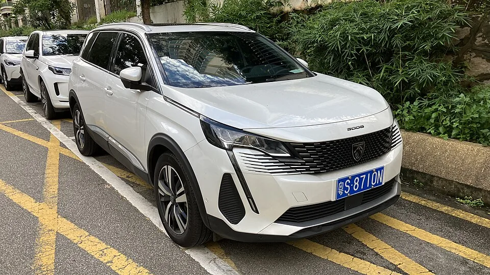 푸조 5008 승용차