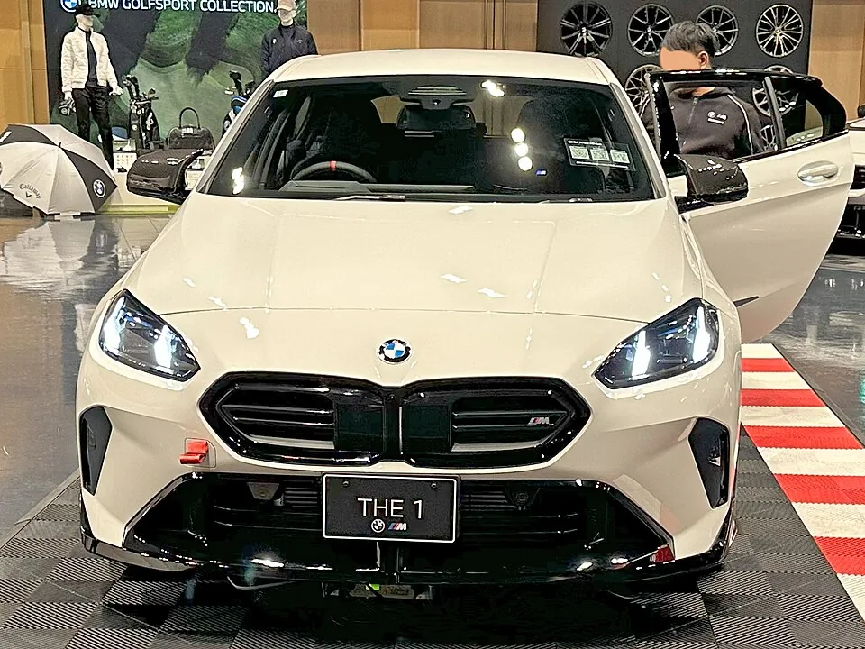 BMW M135 승용차