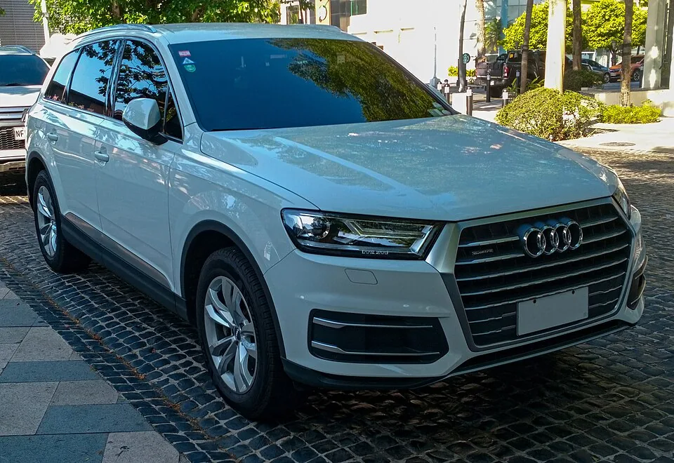 아우디 Q7 승용차