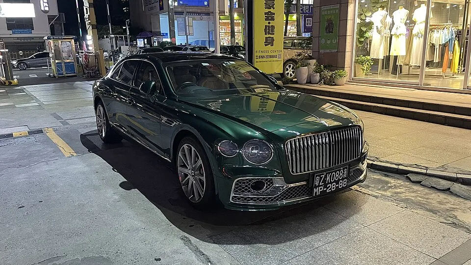 벤틀리 Flying Spur 승용차