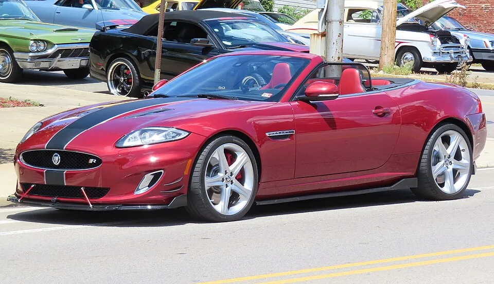 재규어 XKR 승용차
