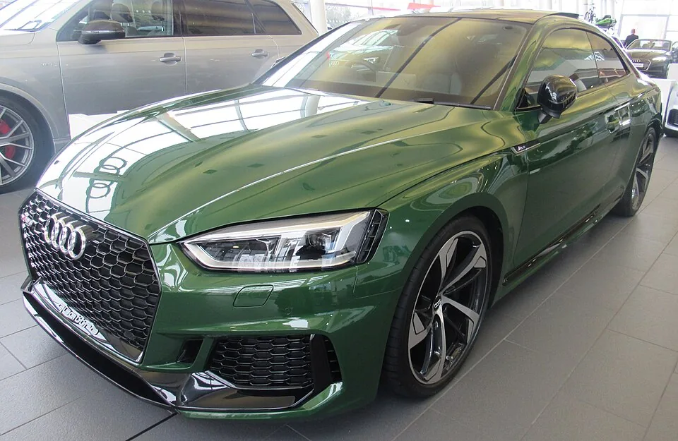 아우디 RS 5 승용차